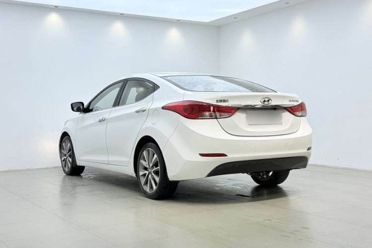 Used Hyundai Elantra 2015 1.6L Automatic Luxury Model
