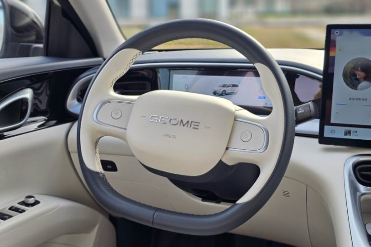 Used  Geome 2025 UP 410km Exploration+ Edition