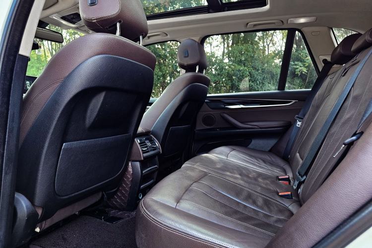 Used BMW X5 2015 xDrive28i
