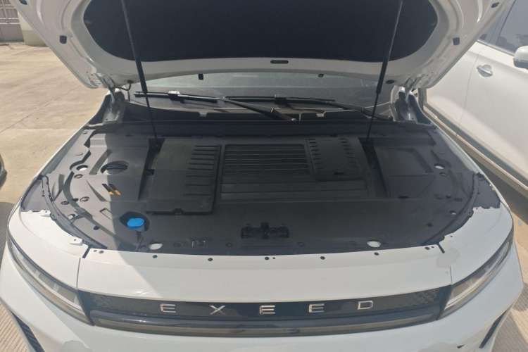 Used  Zhuifeng C-DM 2024 C-DM 1.5 TCI 105KM Luxury Edition
