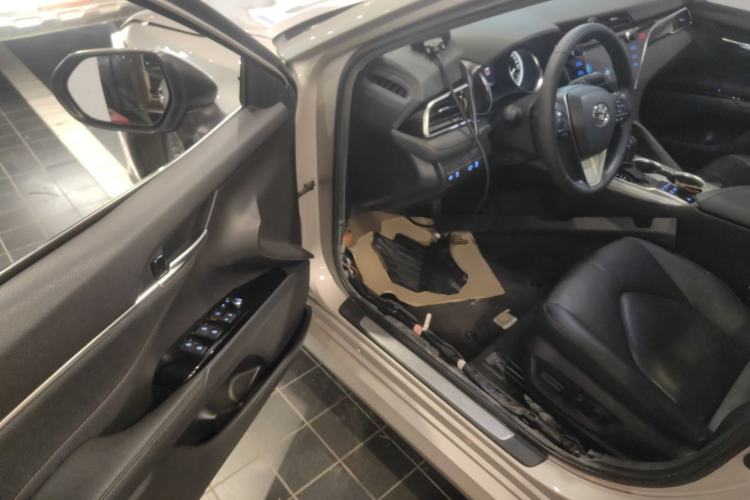 Used Toyota Camry 2019 Dual-Engine 2.5 HG Luxury Edition China VI Standard