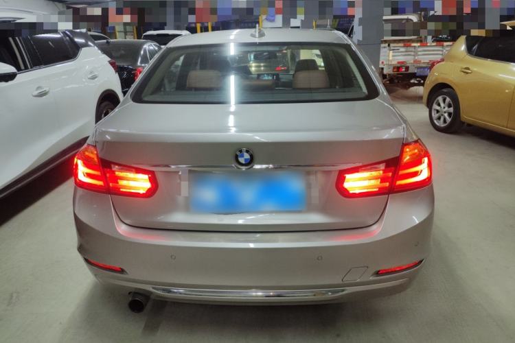 Used BMW 3 Series 2014 320Li Luxury Design Package
