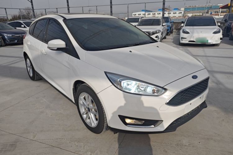Used Ford Focus 2017 Hatchback 1.6L Automatic Fashion Edition Smart Drive Version
