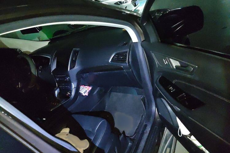 Used Ford Edge 2016 EcoBoost 245 Two-Wheel-Drive Titanium 7-Seater
