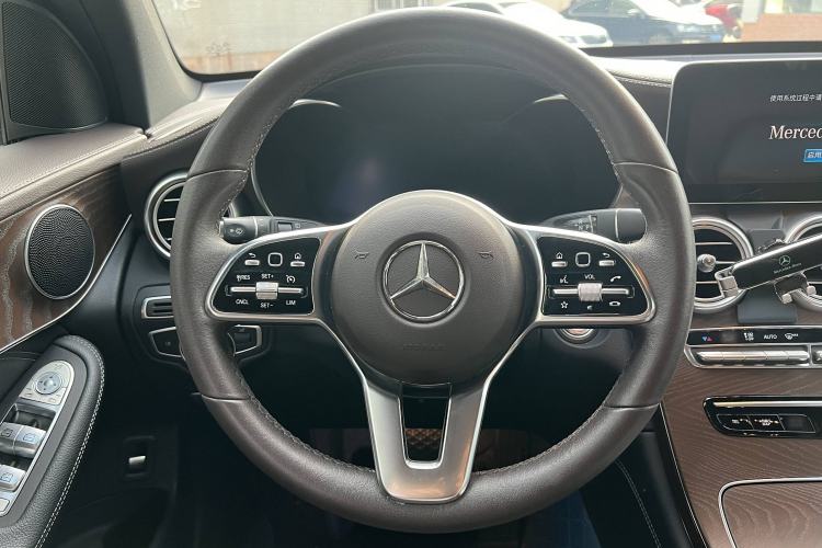 Used Mercedes-Benz GLC 2020 GLC 300 L 4MATIC Dynamic Edition
