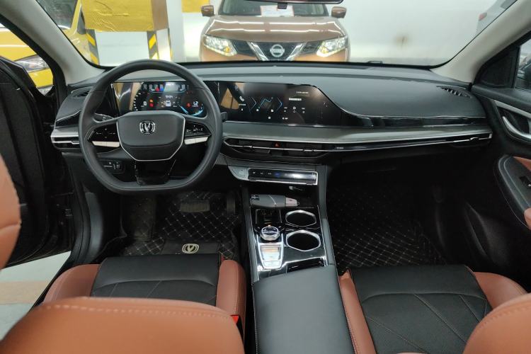 Used Changan Eado 2024 PLUS Blue Whale NE 1.4T GDI DCT High-Energy Edition
