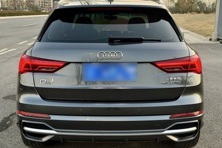 Used Audi Q3 2022 40 TFSI Fashion Dynamic Model
