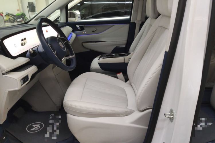 Used Buick GL8 New Energy 2024 Lu Zun Luxury Edition 6-Seater
