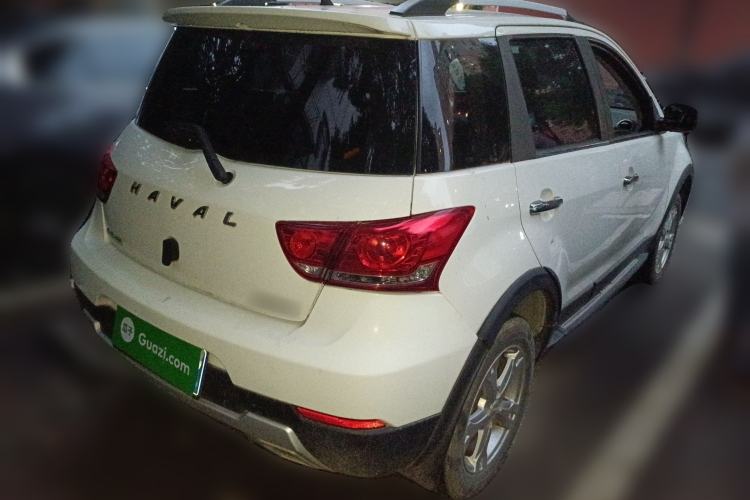 Used Haval H1 2017 Red-Label 1.5L Manual Comfort Model
