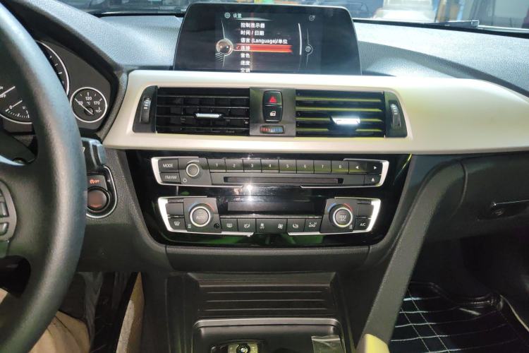 Used BMW 3 Series 2016 320Li Fashion Model
