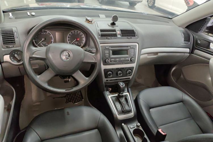 Used Skoda Octavia 2014 1.6L Automatic Yijie Edition
