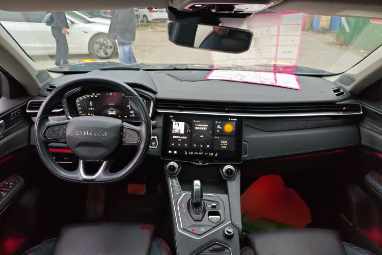 Used Lynk & Co 05 2020 2.0TD Two-Wheel Drive Shine Halo
