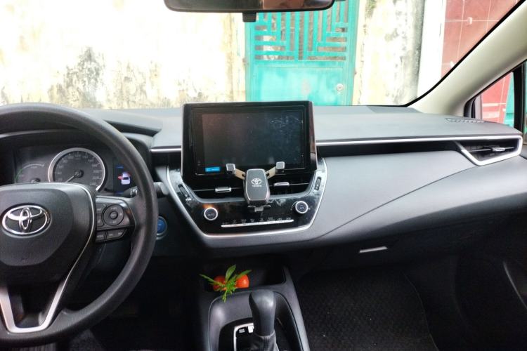 Used Toyota Corolla 2021 Dual-Motor 1.8L E-CVT Elite Edition
