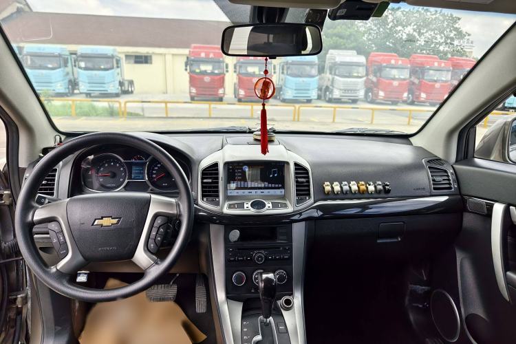 Used Chevrolet Captiva 2015 2.4L Two-Wheel Drive Urban Version 7 Seats
