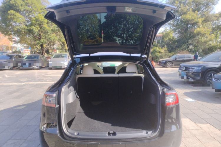 Used Tesla Model Y 2023 Rear-Wheel-Drive Version