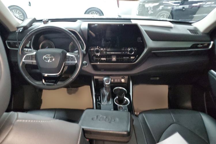 Used Toyota Highlander 2023 2.5L Smart Electric Hybrid Dual-Engine Four-Wheel Drive Prestige Version – 7 Seats
