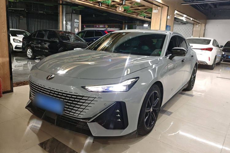 Used Changan UNI-V 2022 1.5T Excellence Model
