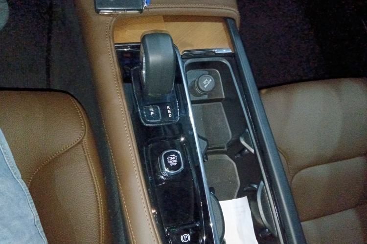 Used Volvo S90 2024 B5 Zhiyi Luxury Edition
