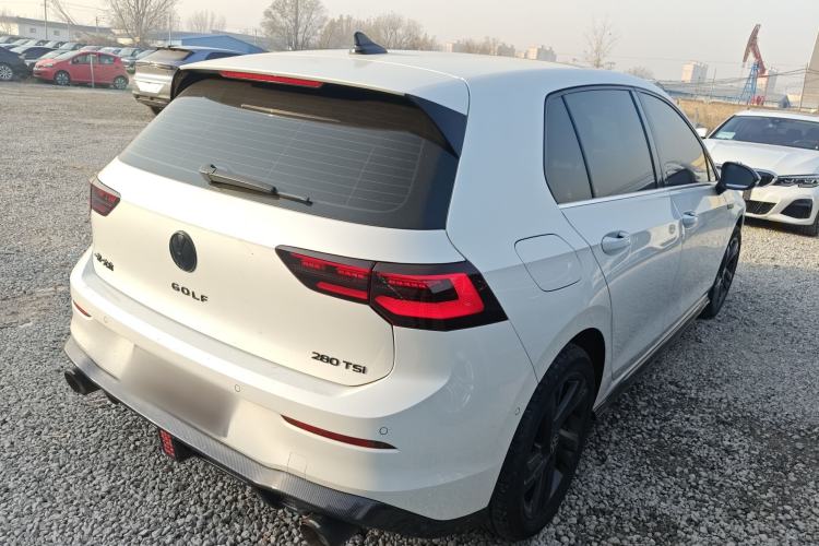 Used Volkswagen Golf 2023 Facelift 280TSI DSG R-Line
