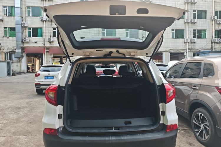 Used BYD Song New Energy 2017 Song DM 1.5TID All-Wheel Drive Luxury Model
