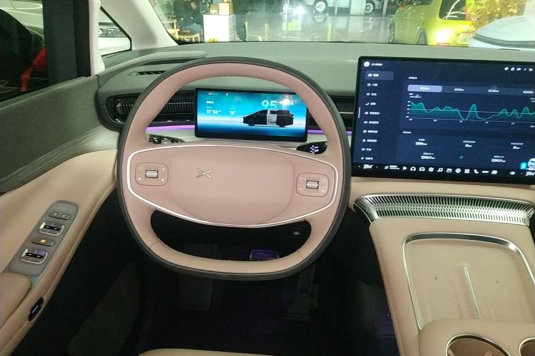 Used XPeng X9 2025 740 Ultra-Long Range Max