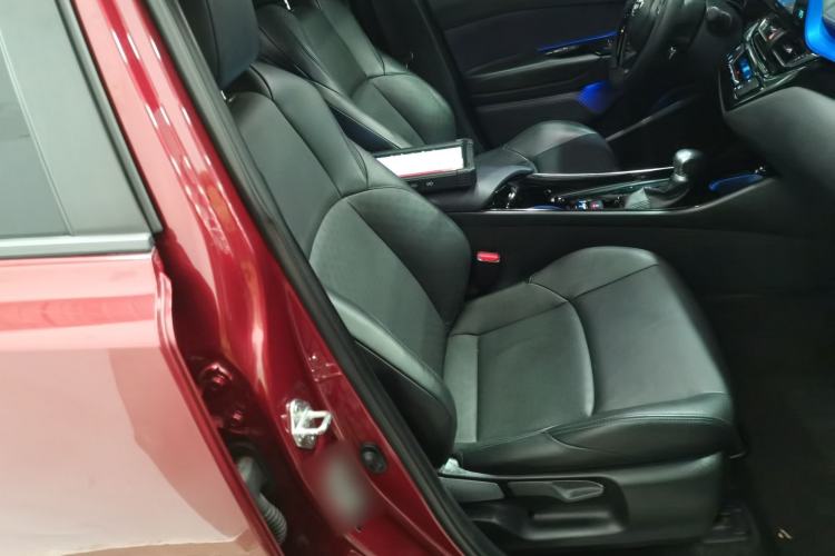 Used Toyota IZOA 2018 2.0L Yichi Version China VI Standard