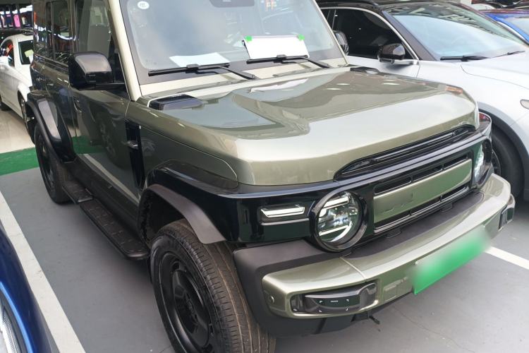 Used  V23 2025 401 Two-Wheel Drive Intelligent Driving Version
