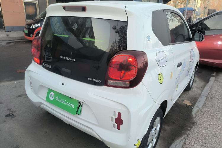 Used Roewe Clever 2021 302 km New Four-Seater Super-Efficient Version
