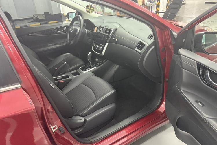 Used Nissan Tiida 2019 1.6L CVT Smart Enjoyment Version China VI Standard