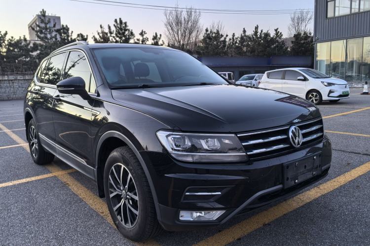 Used Volkswagen Tiguan L 2017 330TSI Automatic Two-Wheel Drive Luxury Edition