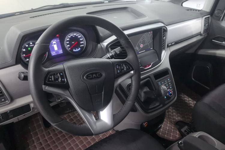 Used  M4 2019 Business Series 2.0L Manual - China VI Standard
