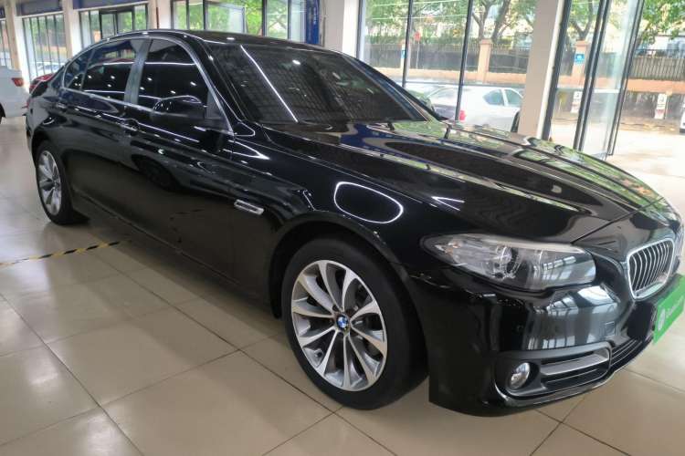 Used BMW 5 Series 2017 525Li Leading Model
