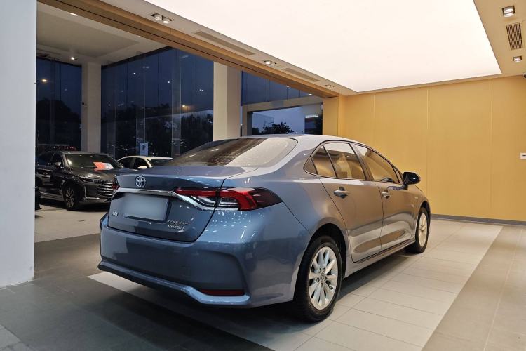 Used Toyota Corolla 2021 Dual-Motor 1.8L E-CVT Elite Edition
