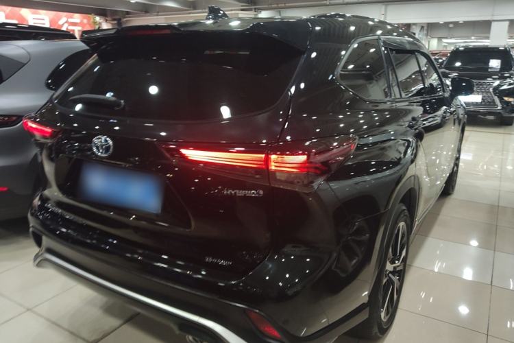 Used Toyota Crown Land Cruiser 2023 2.5L HEV Four-Wheel Drive Prestige Edition
