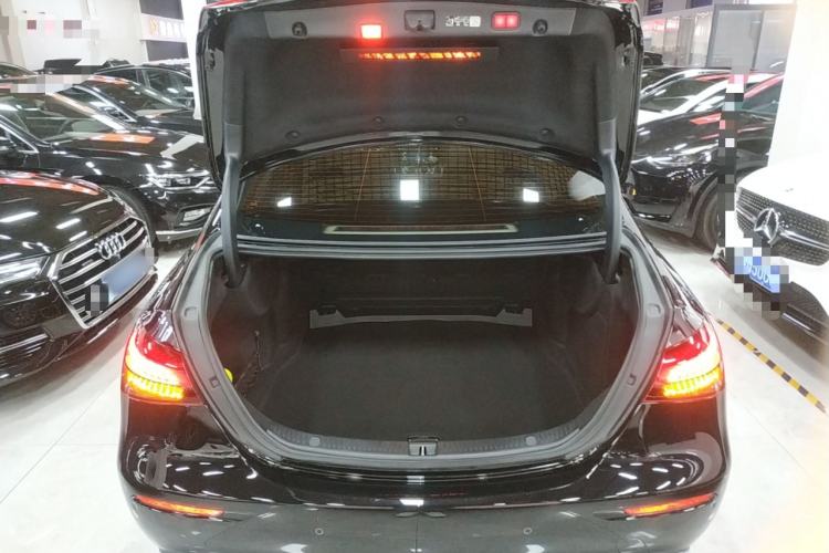 Used Mercedes-Benz E-Class 2023 Updated E 300 L Fashion Edition
