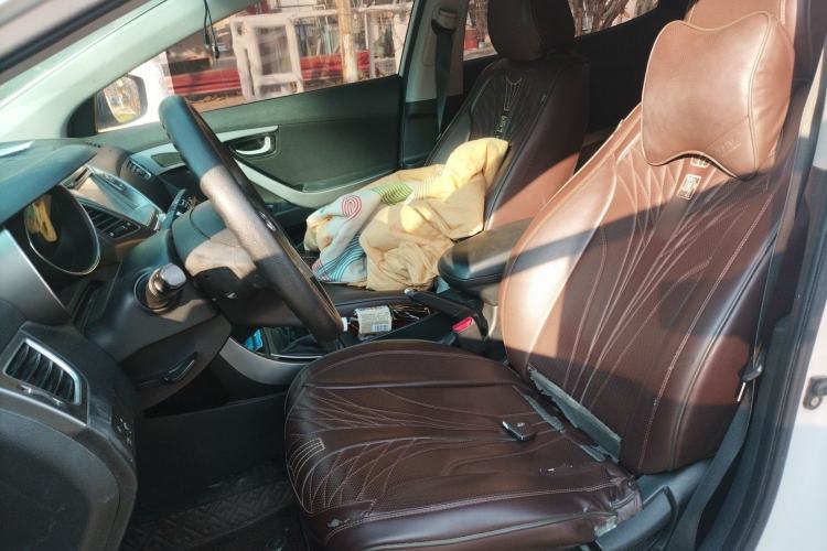 Used Hyundai Elantra 2015 1.6L Manual Leading Model
