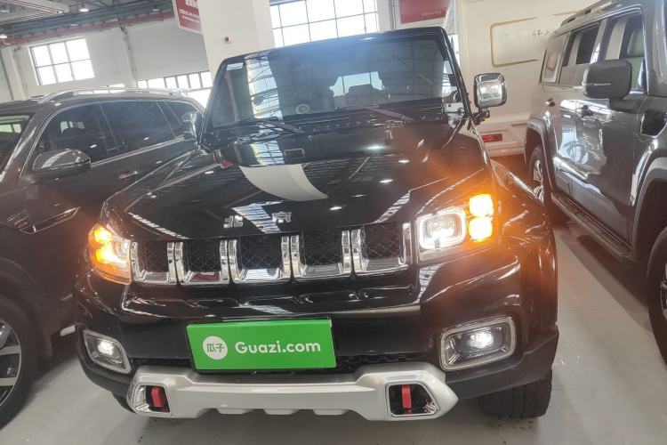 Used  BJ40 2020 2.0T Automatic Four-Wheel Drive Urban Hunter Edition Chivalrous Type
