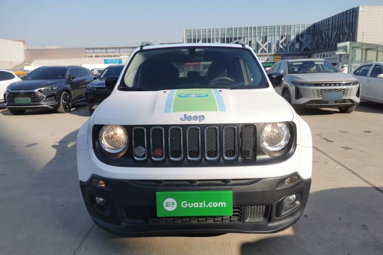 Used  Renegade 2017 180T Automatic Kinetic Edition+
