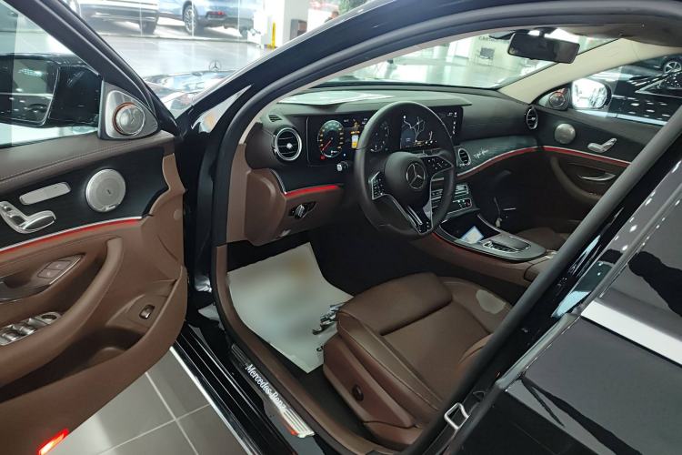 Used Mercedes-Benz E-Class 2023 E 260 L