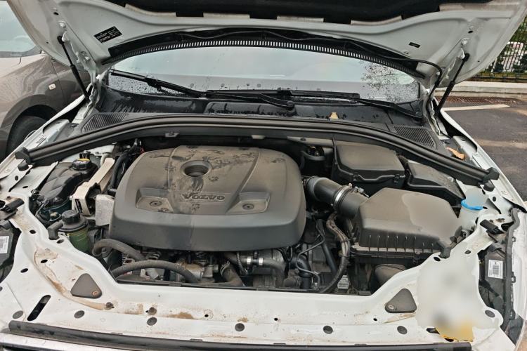 Used Volvo XC60 2017 T5 AWD Smart Range Edition
