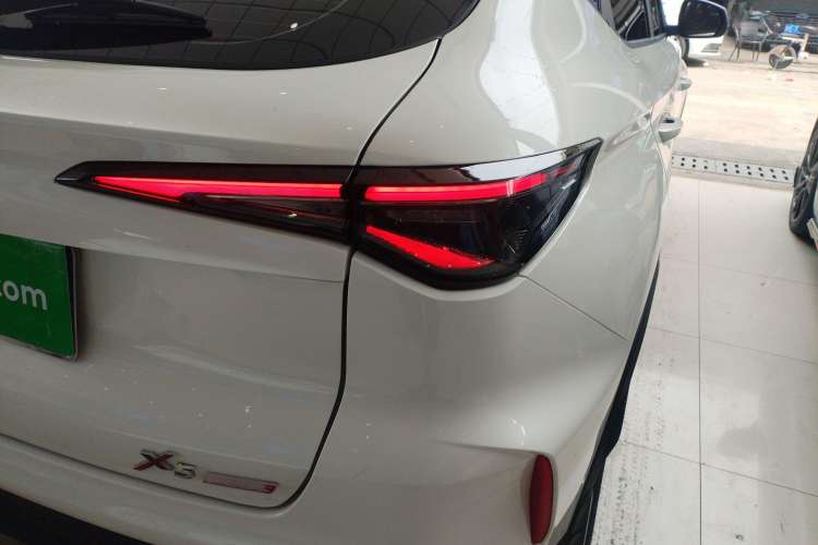 Used Changan X5 PLUS 2024 1.5T DCT Pioneer Edition
