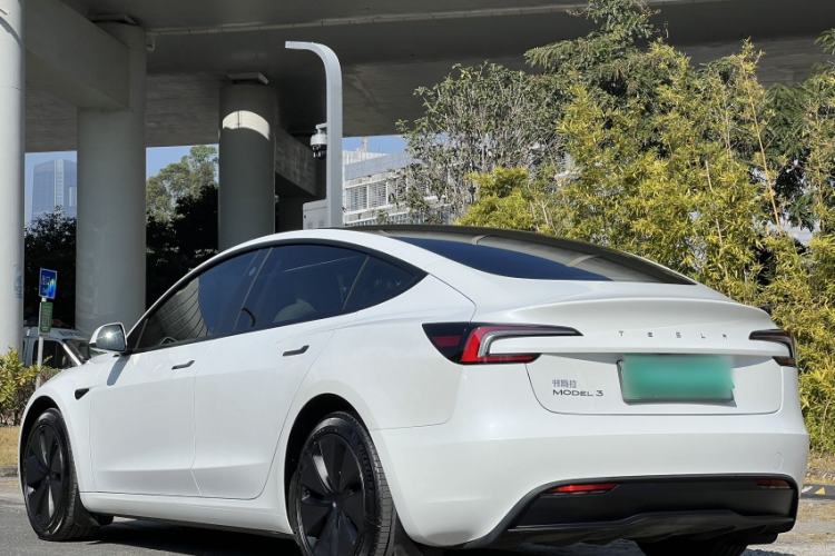 Used Tesla Model 3 2023 Rear-Wheel-Drive Version
