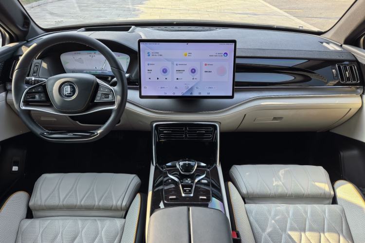 Used BYD Tang New Energy 2022 EV 600KM Luxury Model
