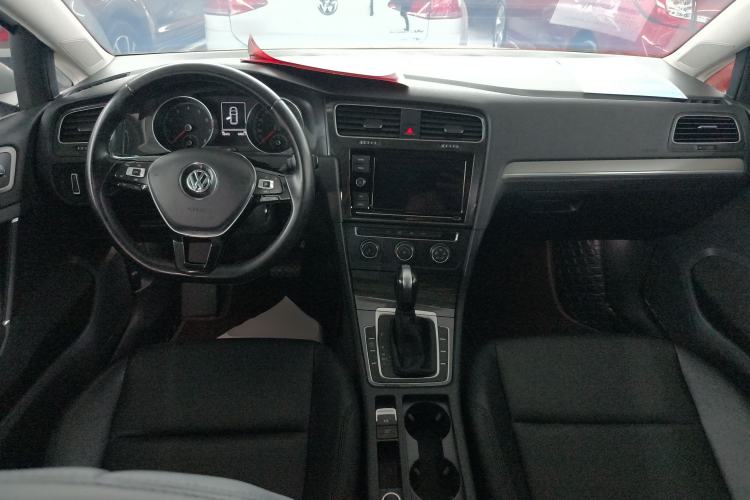 Used Volkswagen Golf 2019 200TSI DSG Comfort Version China VI Standard
