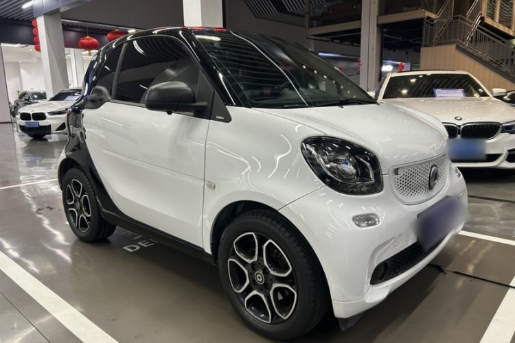 Used  fortwo 2019 0.9T 66kW Hardtop Wind Power Edition China VI
