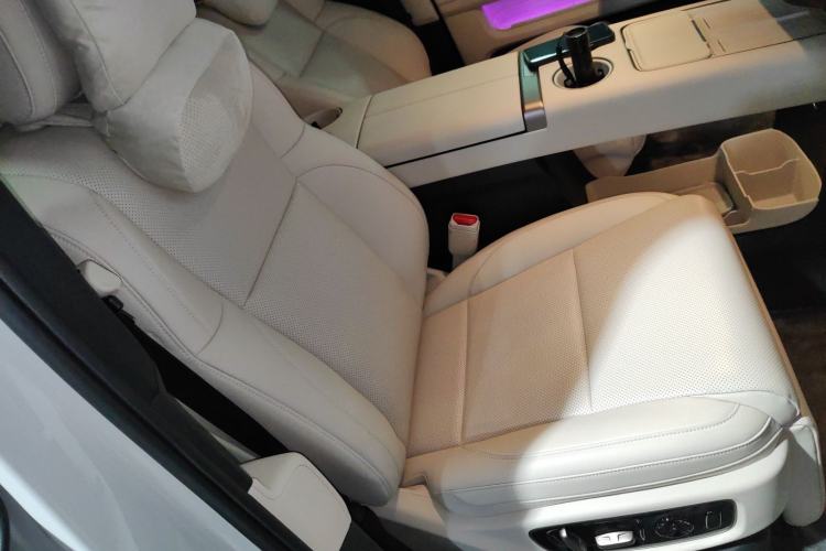 Used Li Auto MEGA 2025 Home Family Special Edition