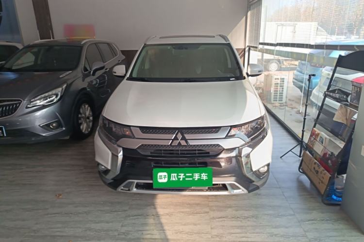 Used Mitsubishi Outlander 2020 2.4L 4x4 Zhi Xiang Edition 5 Seats