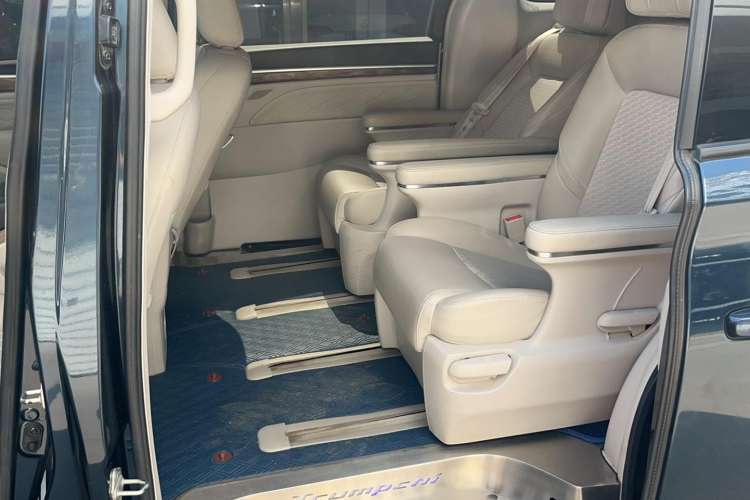 Used GAC Trumpchi M8 2018 320T Luxury Edition
