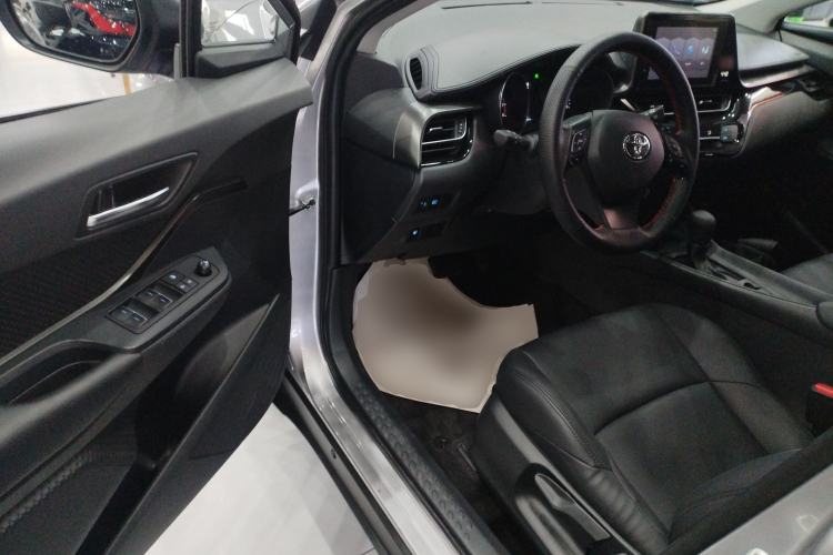 Used Toyota IZOA 2021 2.0L Yixing Version