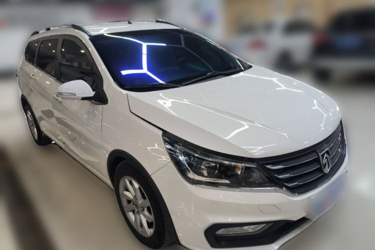 Used Baojun 310W 2017 1.5L Manual Fashion Model China V
